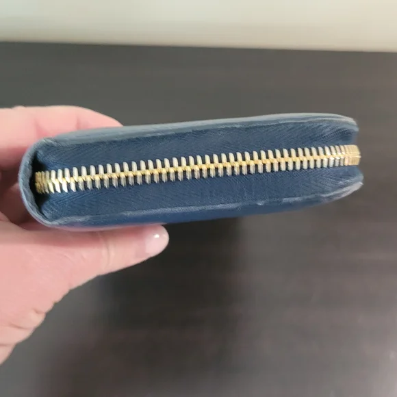 Prada Blue Leather Wallet - Picture 6 of 10